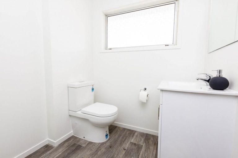 Photo of property in 9/46 King Street, Ebdentown, Upper Hutt, 5018