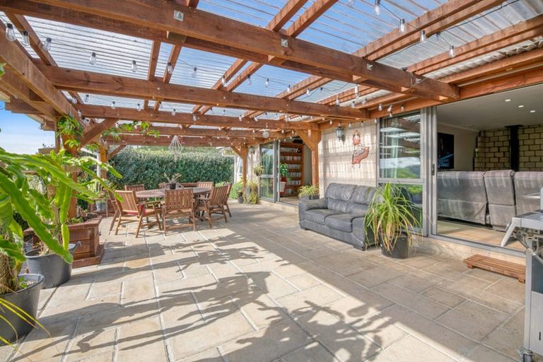 Photo of property in 42 Urumaraki Avenue, Helensville, 0800