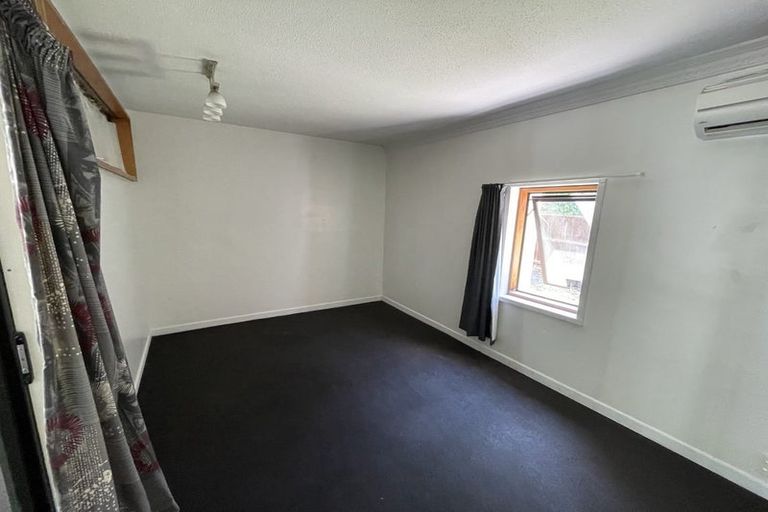 Photo of property in 16 Barlow Street, Ilam, Christchurch, 8041