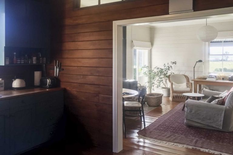 Photo of property in 353 Charteris Bay Road, Teddington, Lyttelton, 8971