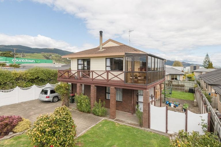 Photo of property in 2 Andrew Street, Stoke, Nelson, 7011