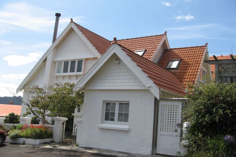 Photo of property in 8 Kio Road, Hataitai, Wellington, 6021