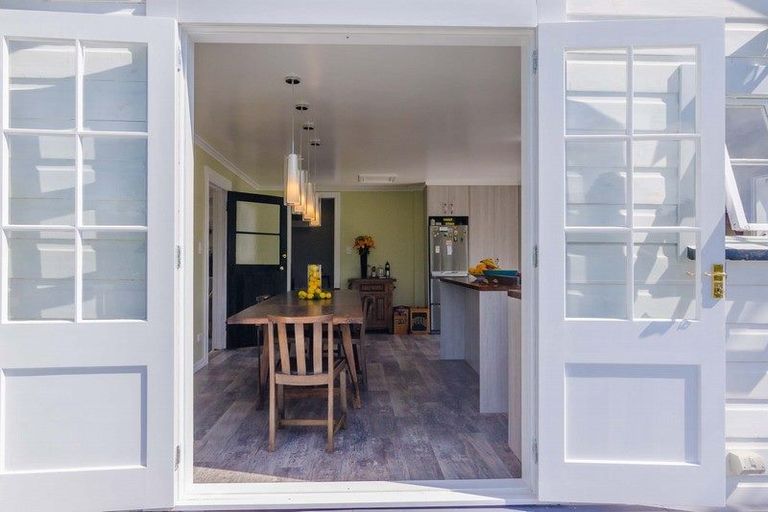 Photo of property in 1033 Masterton Castlepoint Road, Tauweru, Masterton, 5889