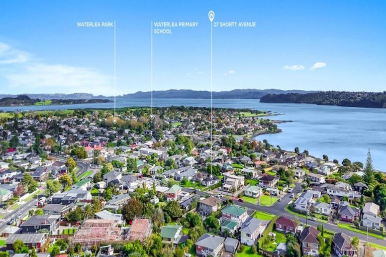 Photo of property in 27 Shortt Avenue, Mangere Bridge, Auckland, 2022