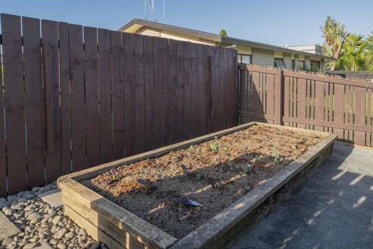 Photo of property in 2 Pemberton Crescent, Greerton, Tauranga, 3112