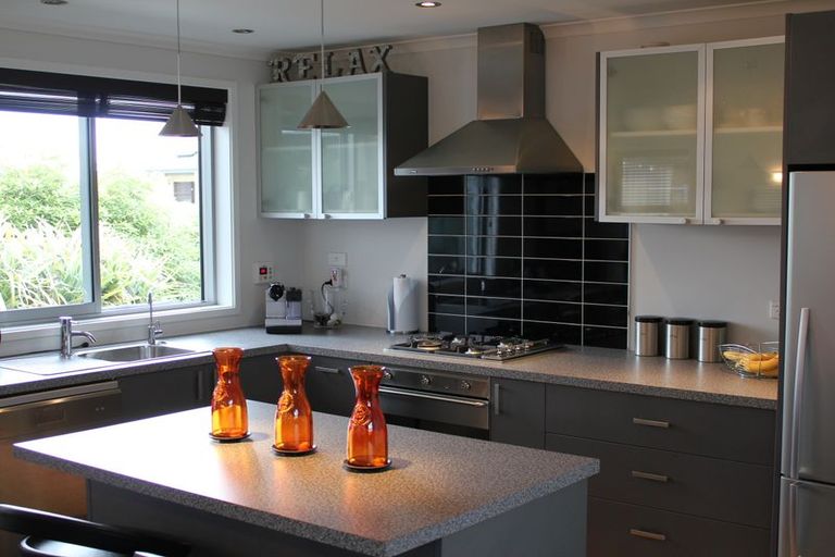 Photo of property in 71 Redcastle Road, Oamaru North, Oamaru, 9400