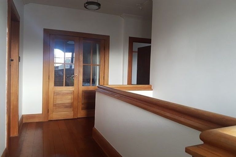 Photo of property in 385 College Street, Hokowhitu, Palmerston North, 4410