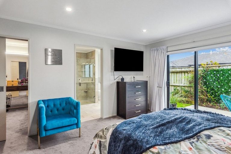 Photo of property in 6 Taranui Way, Paraparaumu Beach, Paraparaumu, 5032