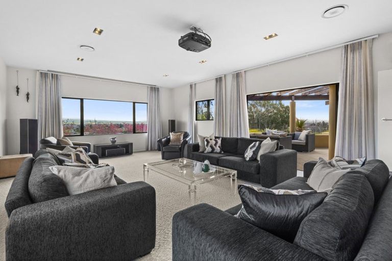 Photo of property in 100 Kopanga Road, Havelock North, 4130