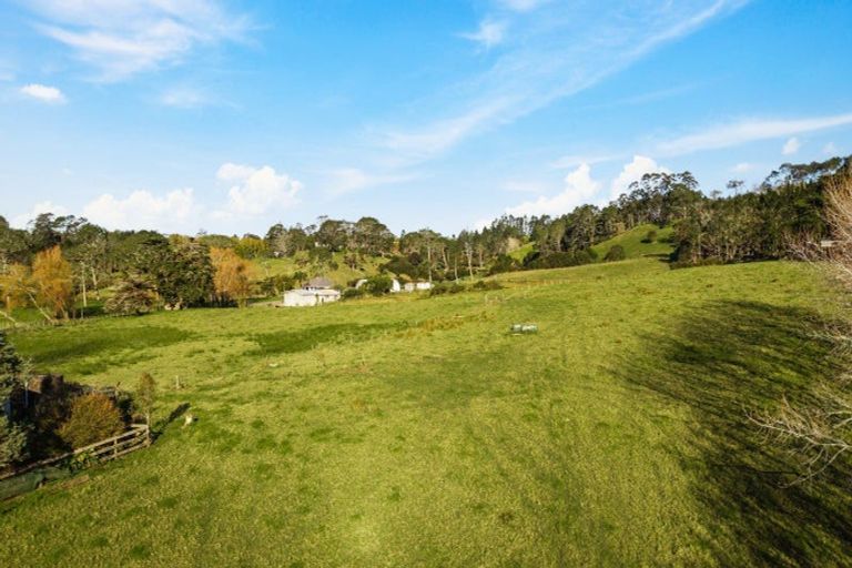 Photo of property in 391 Pine Valley Road, Dairy Flat, Silverdale, 0992