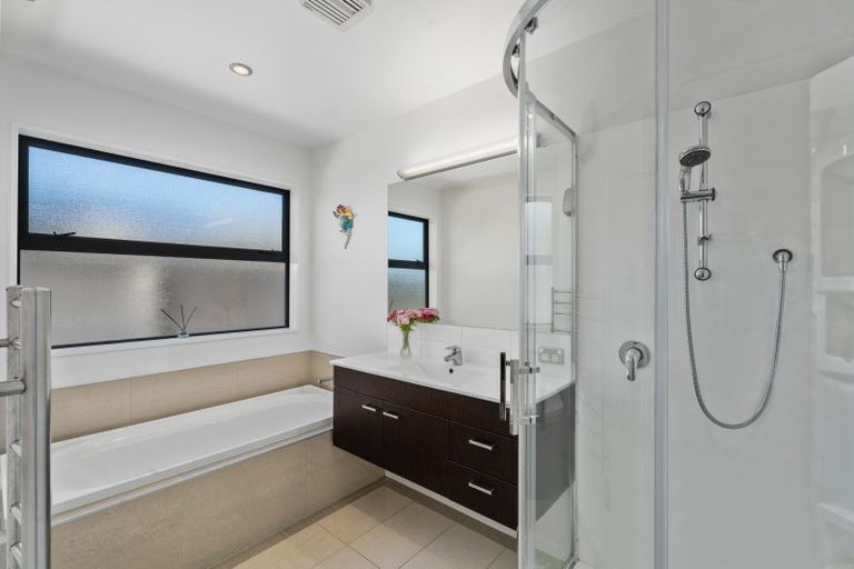 Photo of property in 11 Coromandel Street, Wanaka, 9305