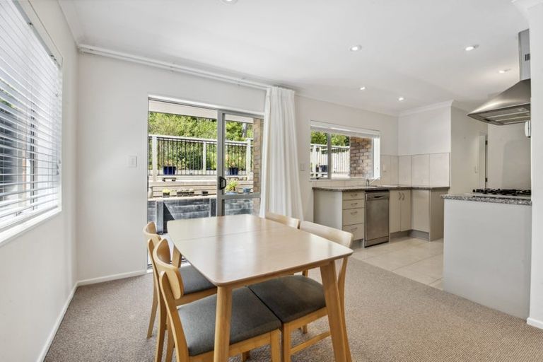 Photo of property in 232 Schnapper Rock Road, Schnapper Rock, Auckland, 0632