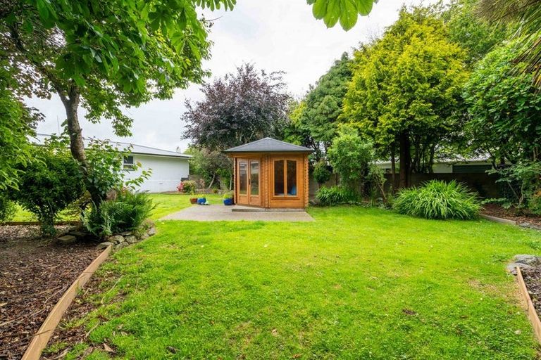 Photo of property in 19 White Street, Newfield, Invercargill, 9812