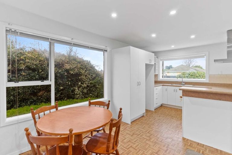 Photo of property in 14 Camelia Place, Islington, Christchurch, 8042