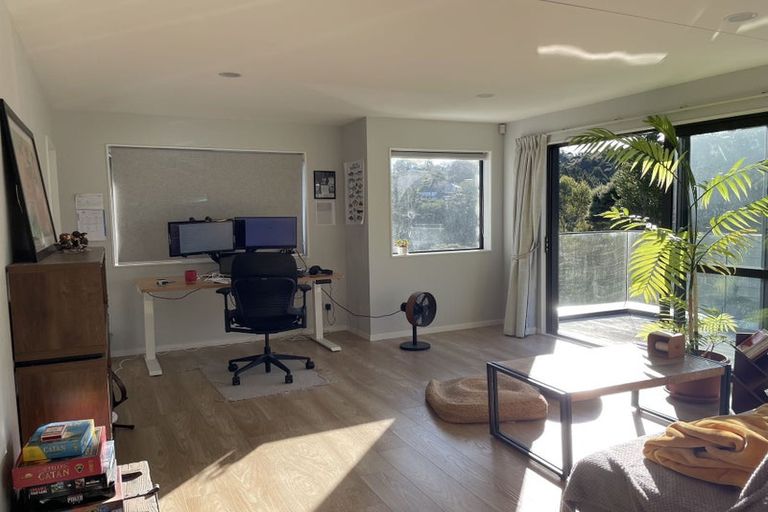 Photo of property in 18a Hazel Glen, Bayview, Auckland, 0629