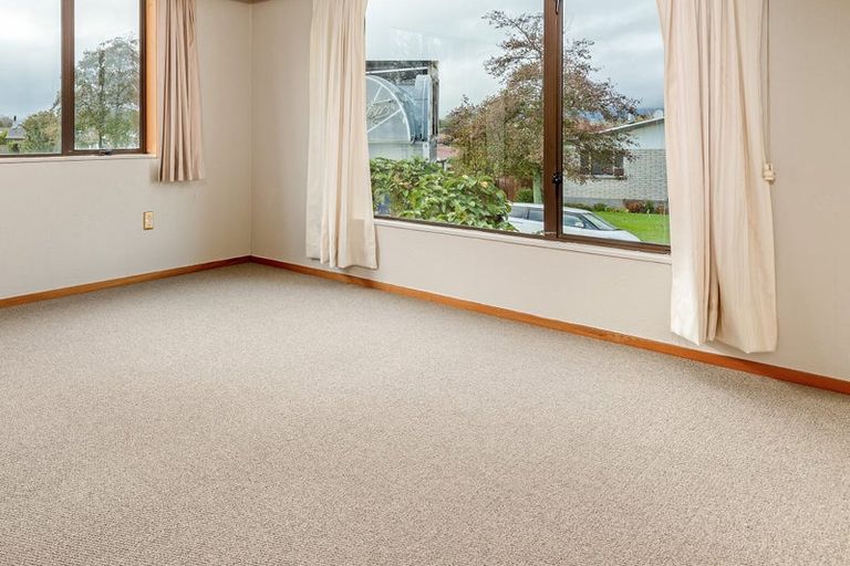 Photo of property in 19b Hilton Grove, Kelvin Grove, Palmerston North, 4414