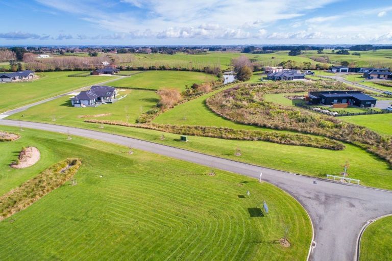 Photo of property in 75 Hartwell Drive, Kelvin Grove, Palmerston North, 4470