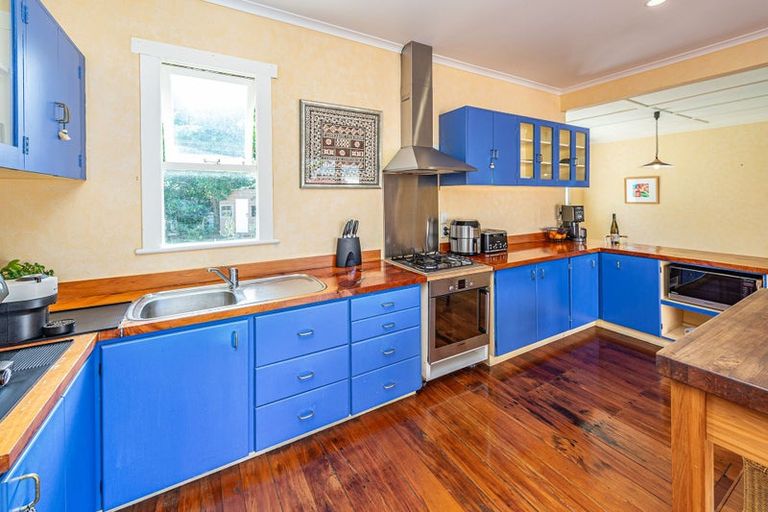 Photo of property in 28 Carlton Avenue, Gonville, Whanganui, 4501