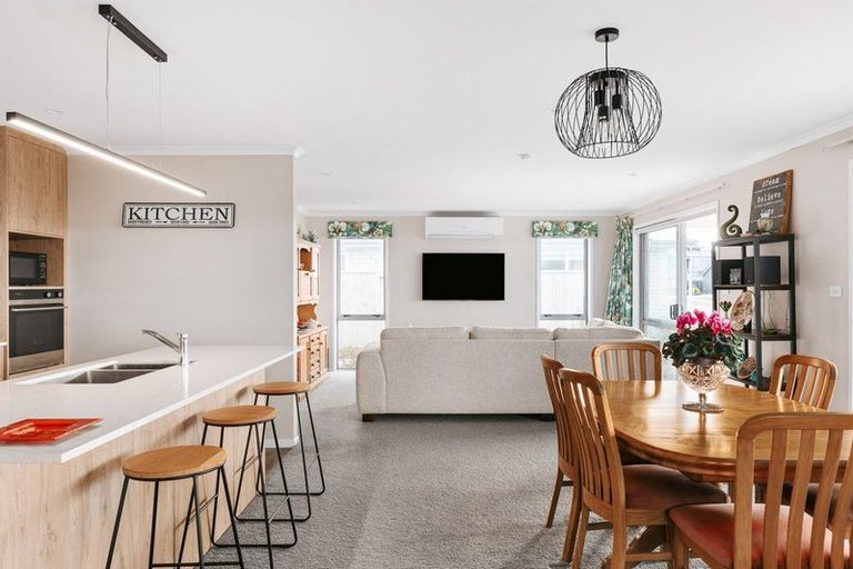 Photo of property in 44 Ridge Drive, Omokoroa, 3114