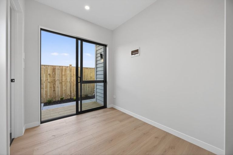 Photo of property in 10 Piko Road, Opaheke, 2113