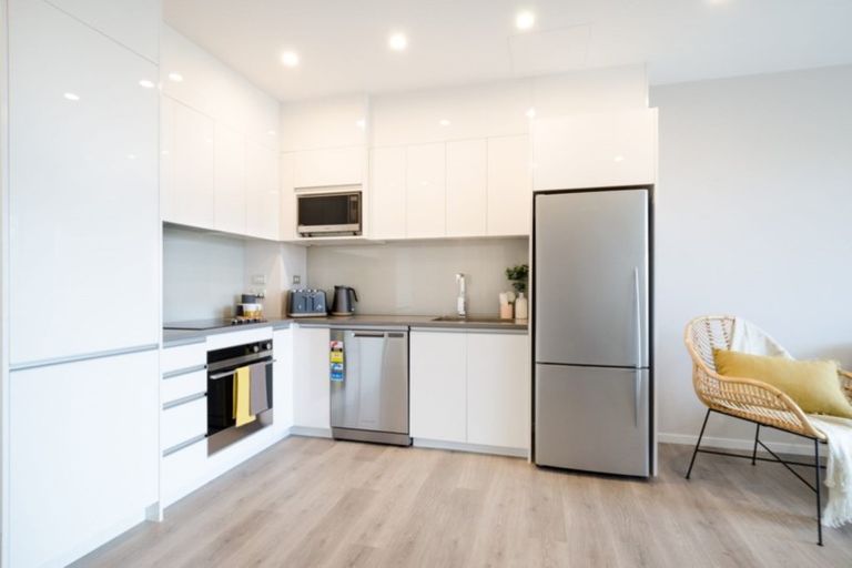 Photo of property in 301/2 Onekiritea Road, Hobsonville, Auckland, 0616