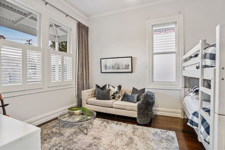 Photo of property in 3 Goring Road, Sandringham, Auckland, 1025