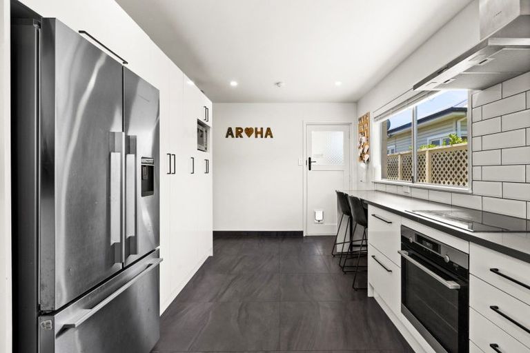 Photo of property in 33 Avenue Road, Greenmeadows, Napier, 4112