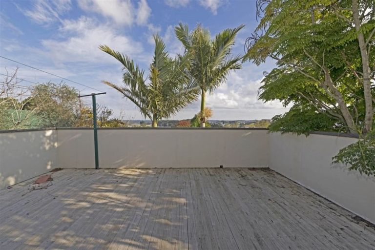 Photo of property in 306 Sunset Road, Windsor Park, Auckland, 0632