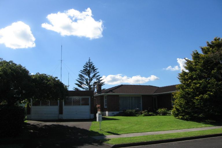 Photo of property in 4 Winspear Place, Manukau, Auckland, 2025