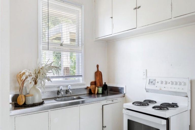 Photo of property in 219b Otumoetai Road, Otumoetai, Tauranga, 3110