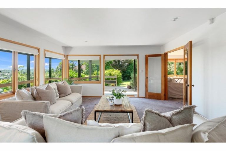 Photo of property in 42 Bengal Drive, Cashmere, Christchurch, 8022