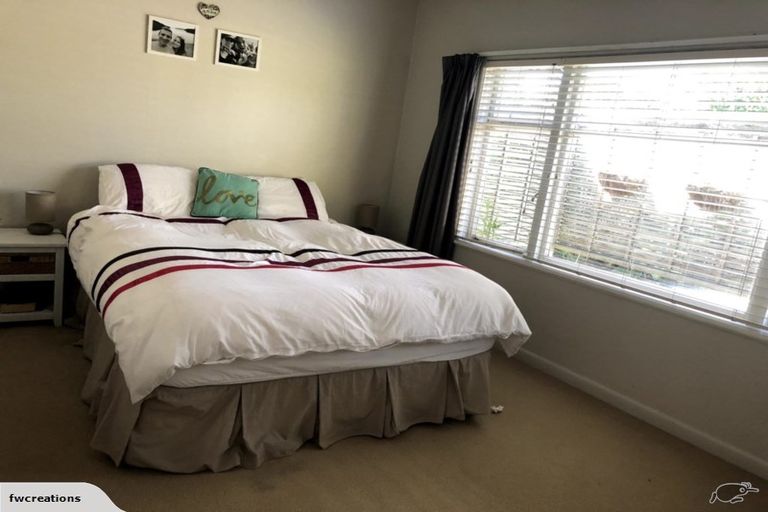 Photo of property in 57 Onewa Road, Northcote, Auckland, 0627