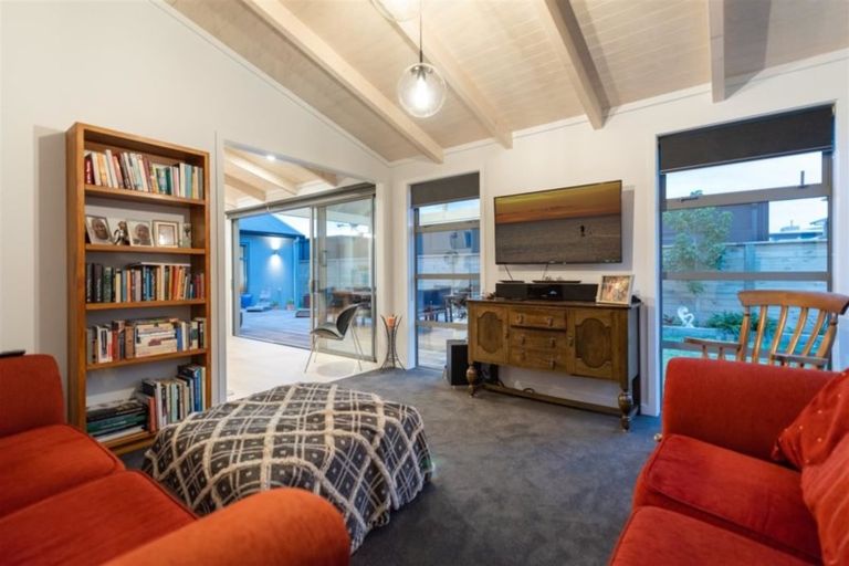 Photo of property in 17 Awatira Drive, Papamoa Beach, Papamoa, 3118