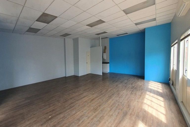 Photo of property in 2/151 Kitchener Road, Pukekohe, 2120