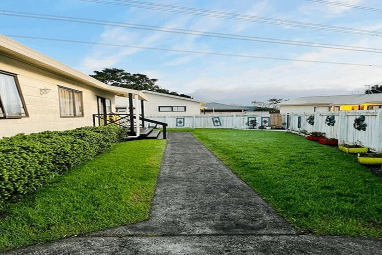 Photo of property in 4/29 Aeronautic Road, Takanini, 2112