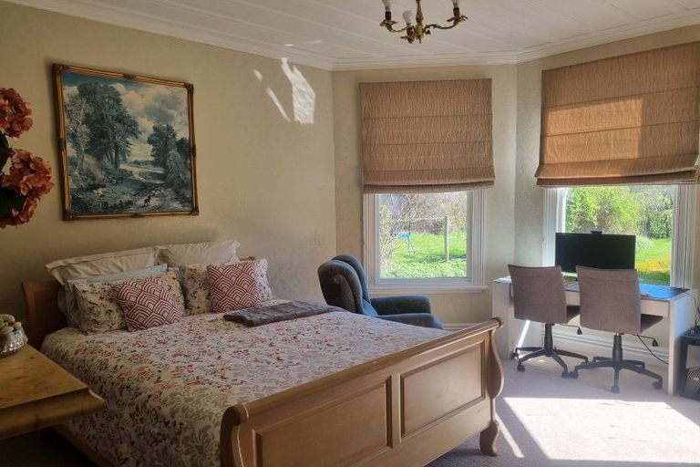 Photo of property in 74 Riverbank Road, Inch Clutha, Kaitangata, 9281