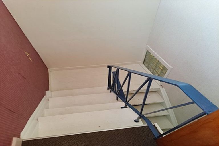 Photo of property in 35 Archibald Road, Kelston, Auckland, 0602