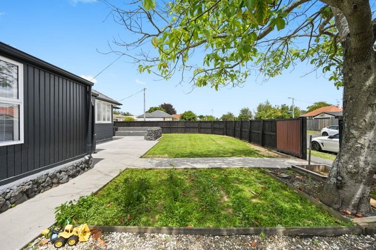 Photo of property in 22 Willis Street, Bader, Hamilton, 3206