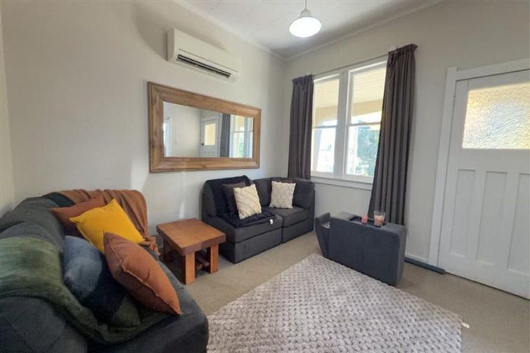 Photo of property in 27 Station Street, Tirau, 3410