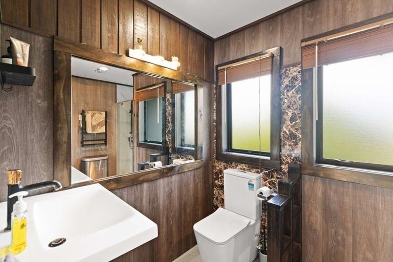 Photo of property in 5b Collingwood Road, Waiuku, 2123