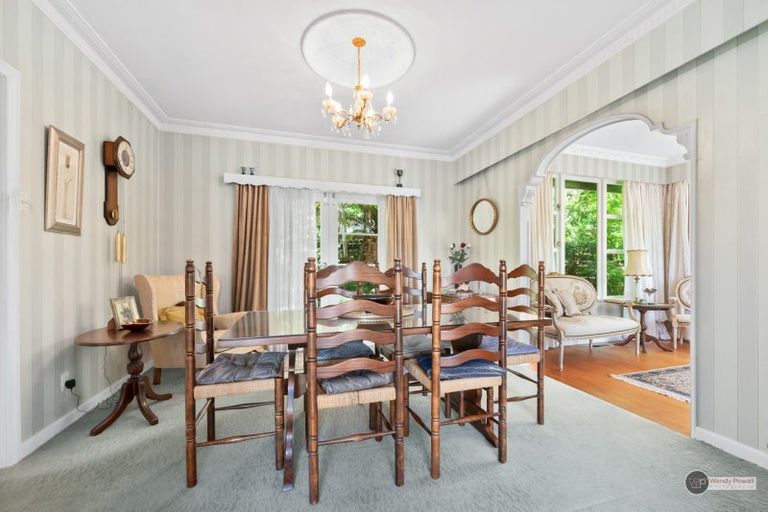 Photo of property in 15 Harewood Grove, Pinehaven, Upper Hutt, 5019