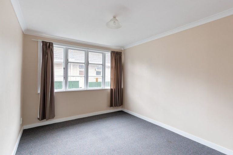 Photo of property in 274 Oxford Terrace, Avalon, Lower Hutt, 5011