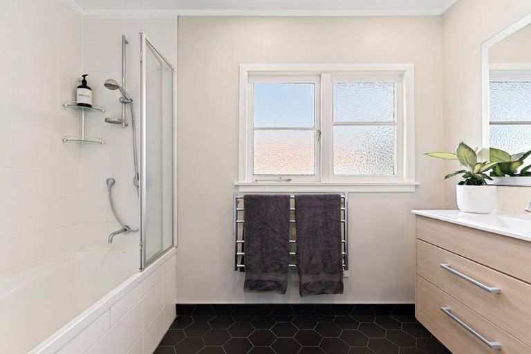 Photo of property in 1/171 Bayswater Avenue, Bayswater, Auckland, 0622