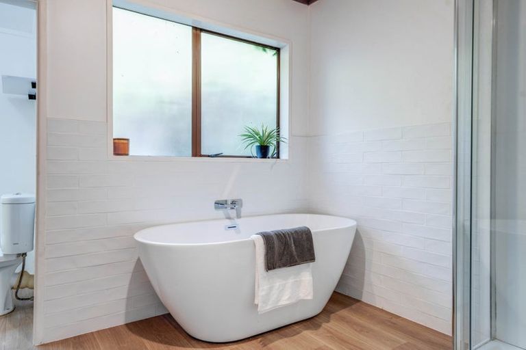 Photo of property in 15 Boylan Road, Titirangi, Auckland, 0604