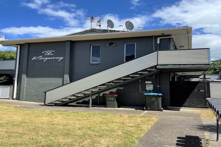 Photo of property in 9/11 Kingsway Avenue, Sandringham, Auckland, 1025