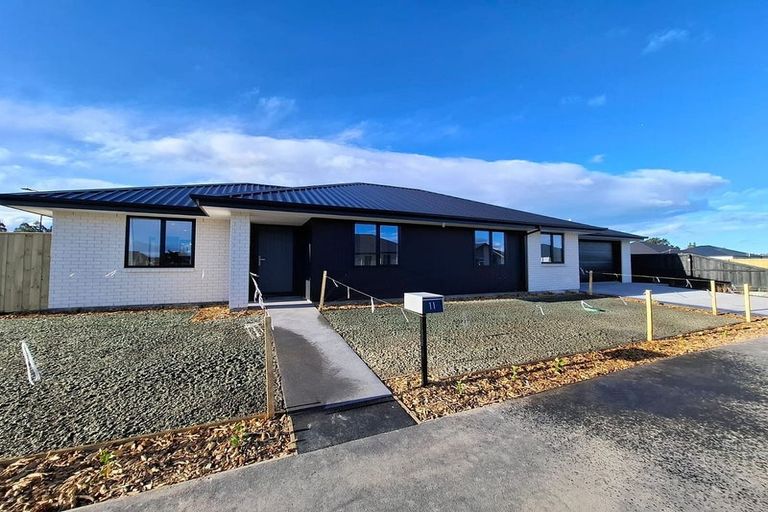 Photo of property in 11 Oakmill Drive, Casebrook, Christchurch, 8051