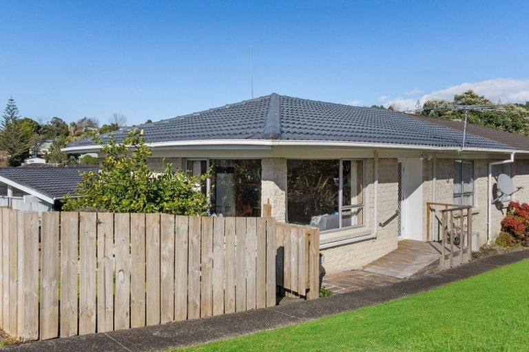 Photo of property in 1/71 Bentley Avenue, Glenfield, Auckland, 0629