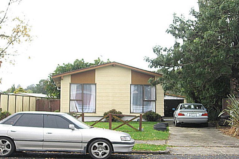 Photo of property in 3 Fiesta Drive, Half Moon Bay, Auckland, 2012