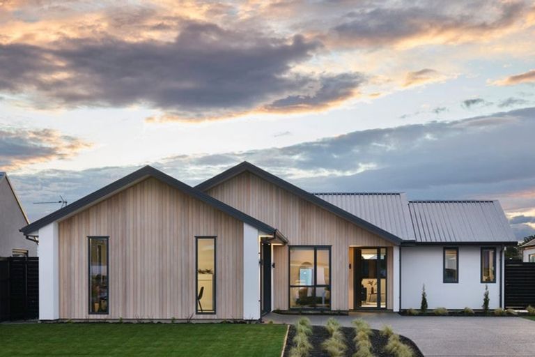 Photo of property in 7 Homestead Drive, Rangiora, 7400