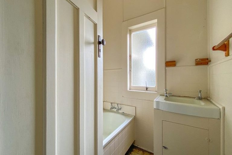 Photo of property in 90 Tirau Street, Putaruru, 3411